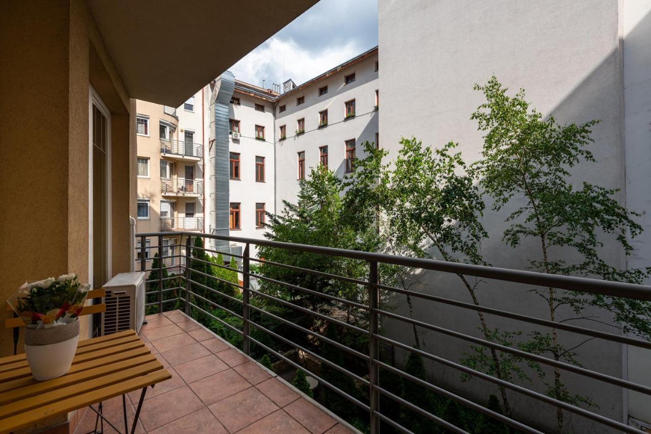 Pesti City Apartment&Free Parking Budapest Exterior foto