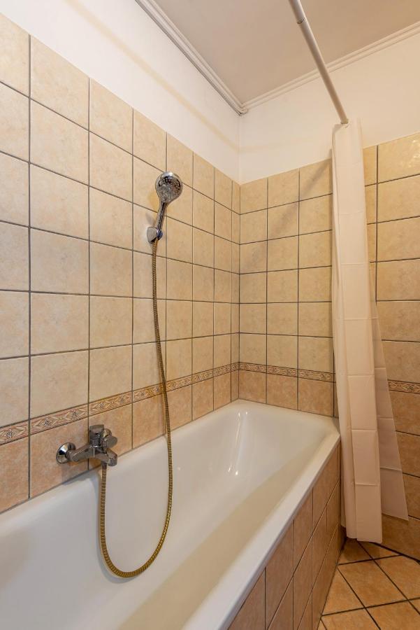 Pesti City Apartment&Free Parking Budapest Exterior foto